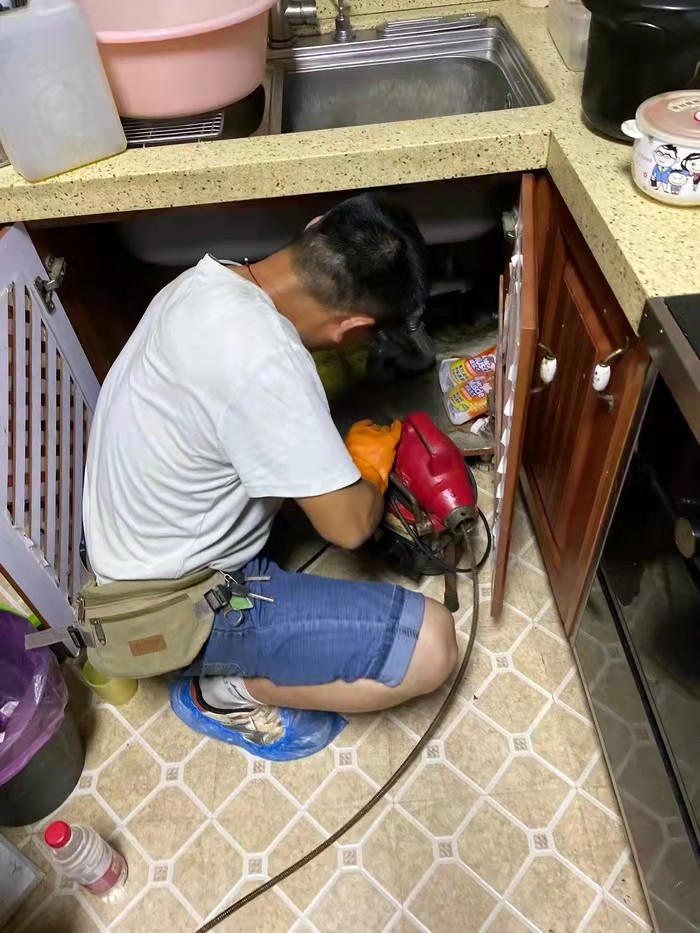 鄂伦春通下水道